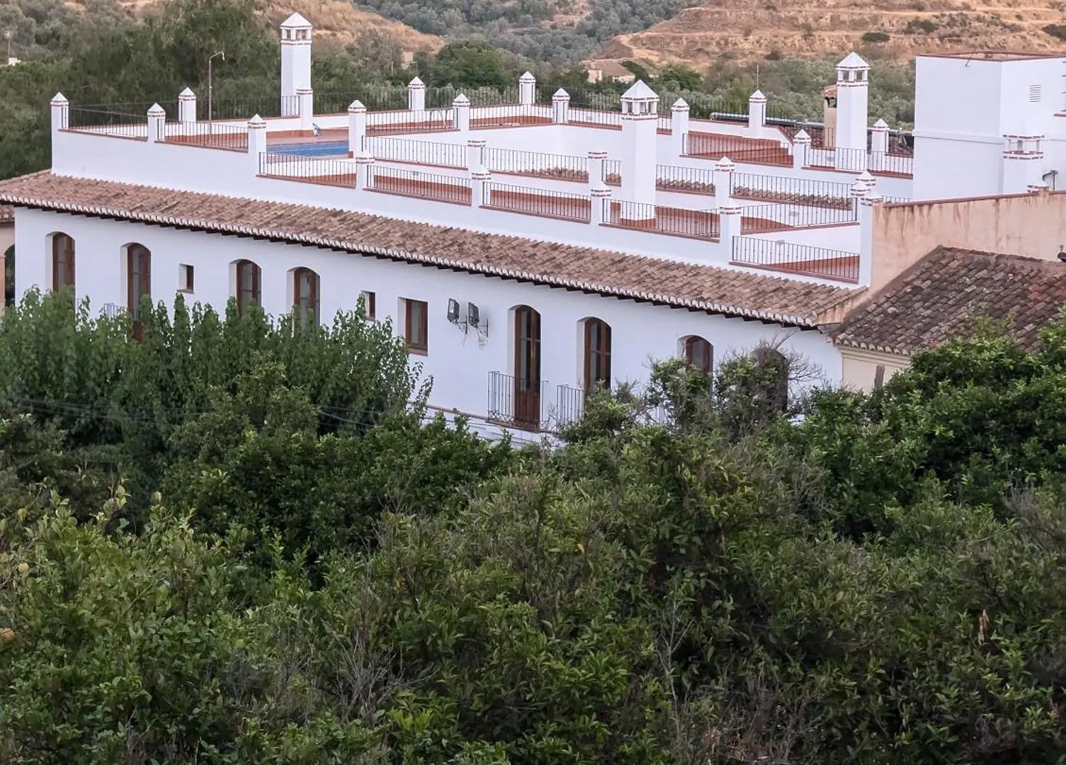 El Paraiso Del Azahar contacts